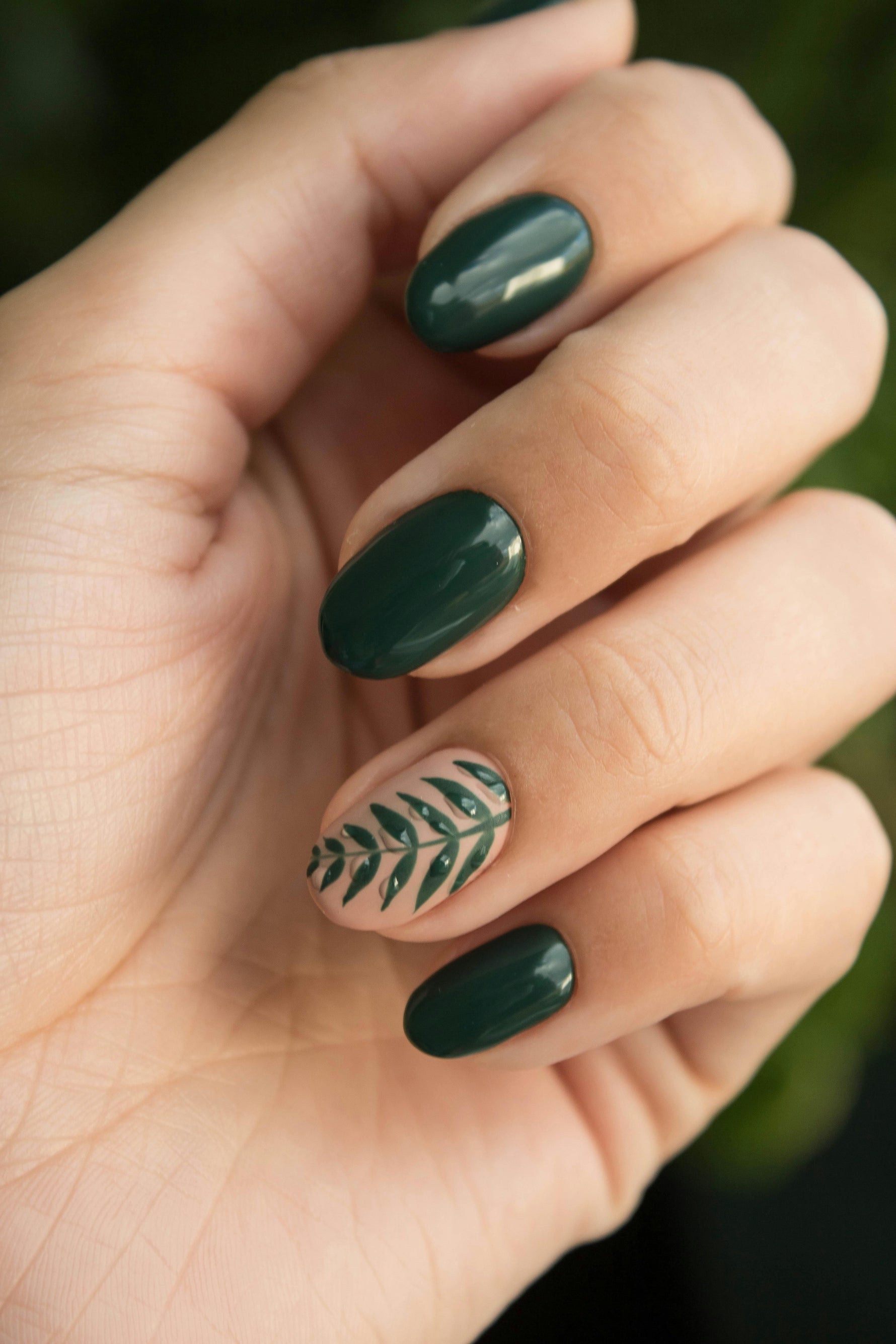 Find Your Perfect Nail Shape: St. Petersburg Manicure Guide